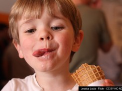 Niño comiendo un helado - Flickr - Jessica Lucia (thelouse) - CC BY-NC-ND 2.0