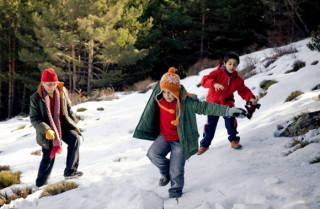Niños jugando en la nieve - Juan Carlos Ordóñez - Flickr - CC BY-NC-ND 2.0